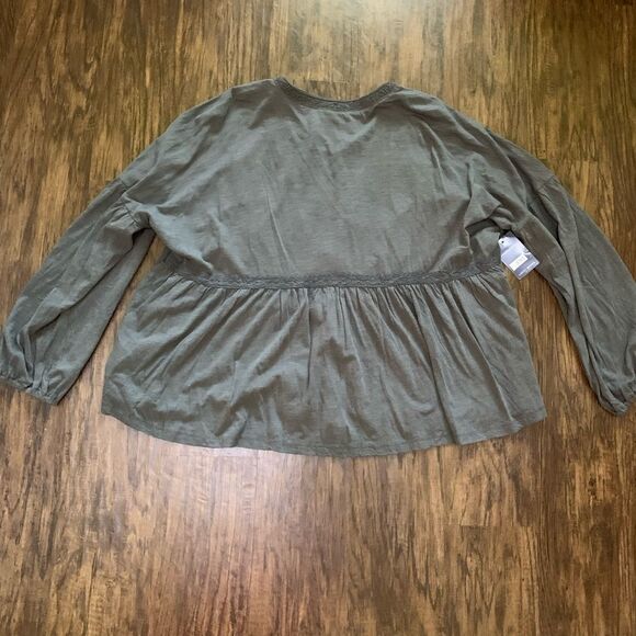 Lucky brand top - Picture 7 of 12